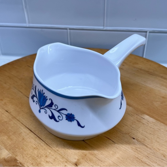 Noritake Progression China “Blue Haven” Gravy Boat Bowl Handle 2 Spouts Floral - Picture 8 of 13